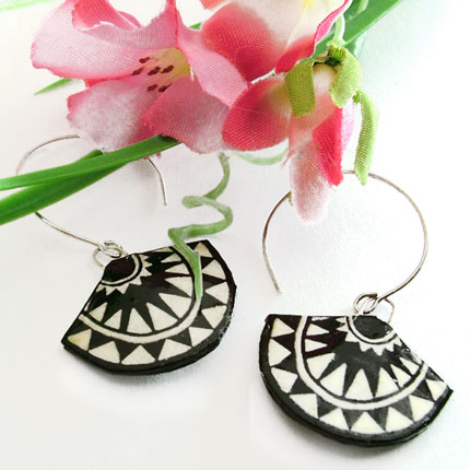 black and white deco fan shape earrings