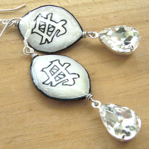 vintage glass jewel and lacquered paper earrings with the Japanese kanji that says Mother